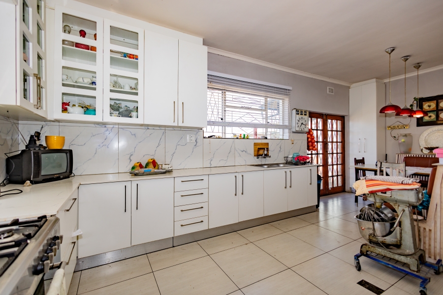 3 Bedroom Property for Sale in Parow Western Cape